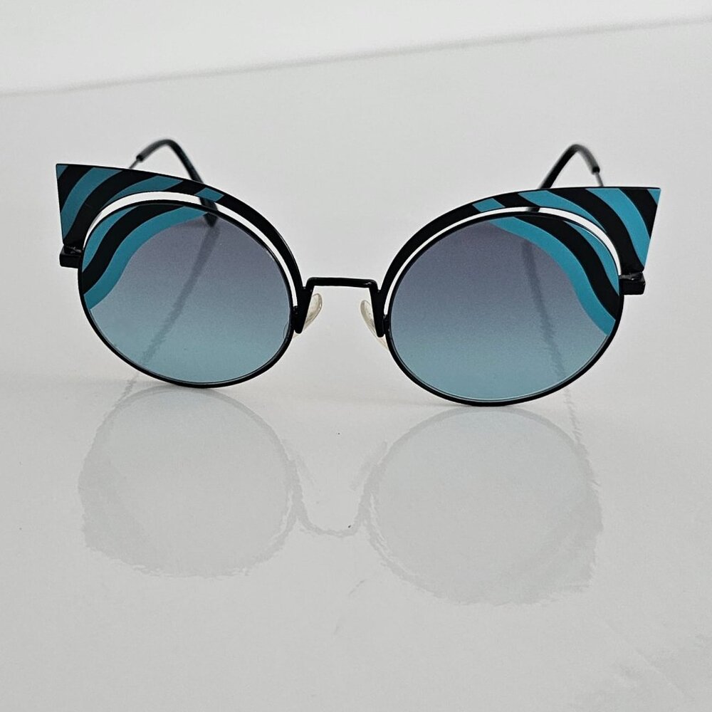 FENDI CAT EYE SUNGLASSES  -NWOT! 🆕🆕🆕